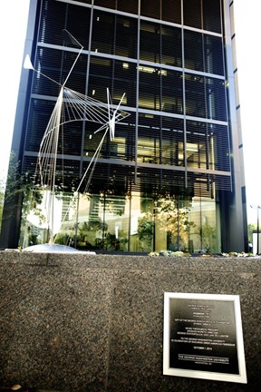 Το γλυπτό "Ποσειδώνας" στο Πανεπιστήμιο George Washington